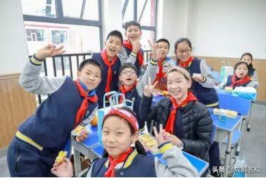 成都科技职业学校学费(成都科技职业学校怎么样)