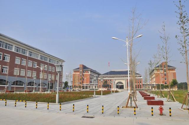 泸州卫校要多少分(泸州卫校2020招生简章)