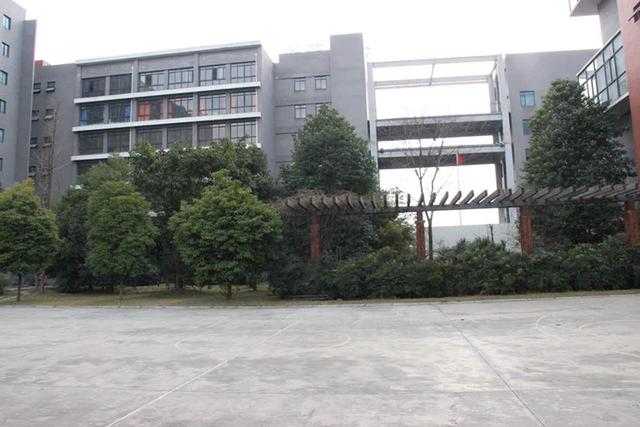 成都市新都区金沙职业技术学校(贵州金沙职业技术学校)