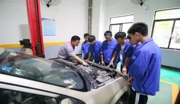 初中毕业生读什么学校(初中毕业生考不上高中读什么学校好)