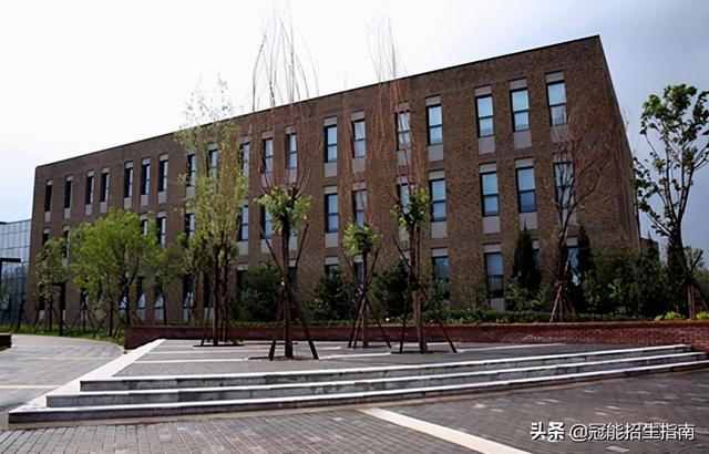 成都工程学校哪个好(成都纺织和四川工程哪个学校好)