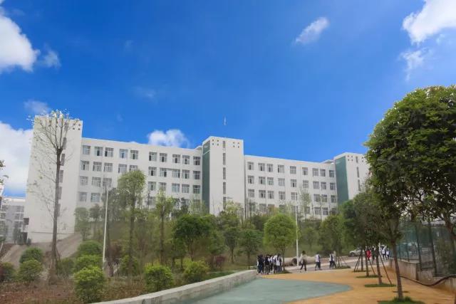 南充幼师职业学校(南充幼师学校招生简章)