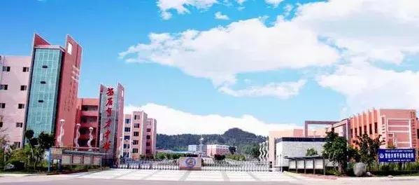 四川学校哪个好(四川哪个职业学校比较好)