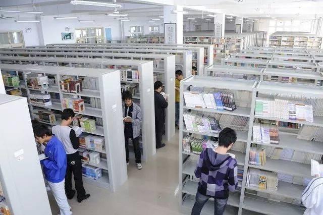 招初中毕业的学校(哪个学校招初中生)