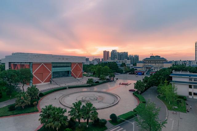 成都工程职业学校排名(成都公办的职业学校排名)