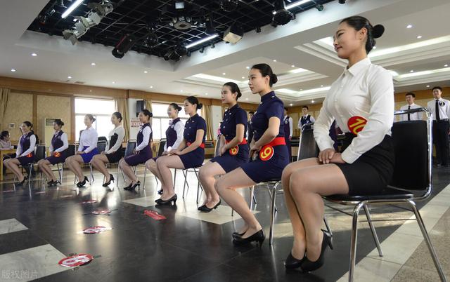女生读什么职业学校好(重庆适合女生读的职业学校)