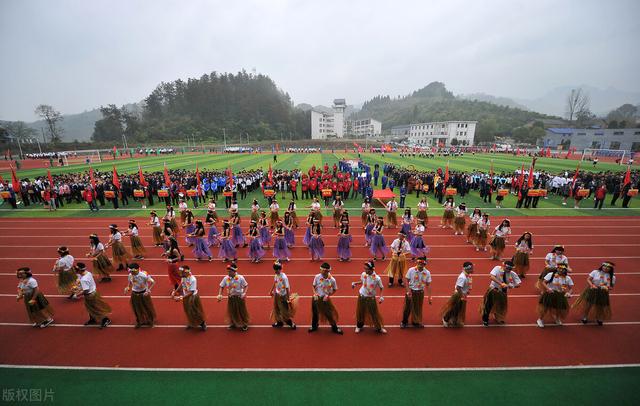 女生读什么职业学校好(重庆适合女生读的职业学校)