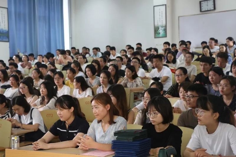 初中毕业生学口腔专业学校(初中五年制大专口腔专业)
