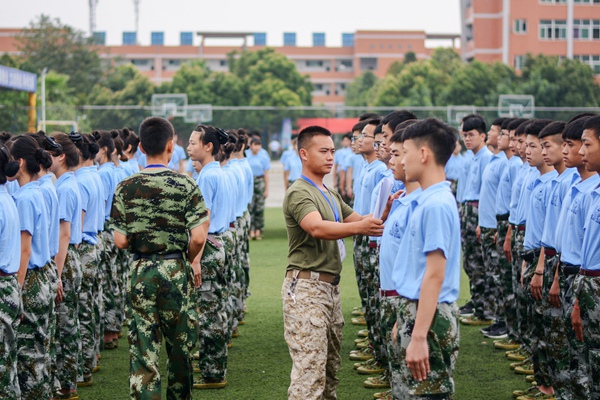 成都航空学校在哪里(成都航空旅游职业学校在哪里)