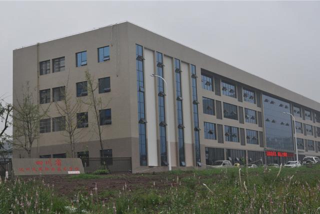 达州高铁职业学校(新运高铁职业学校)
