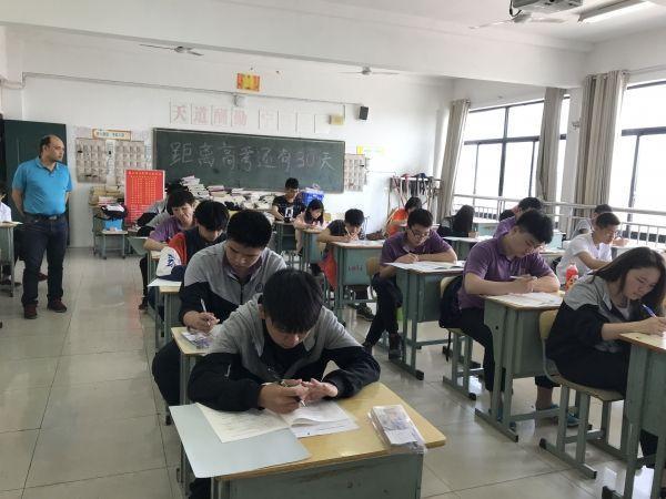 泸州卫校招生简章2020年(内江医科学院)