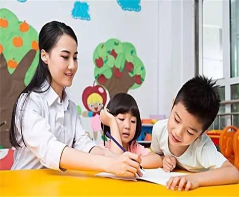 成都幼师学校报名(幼师学校怎么报名)