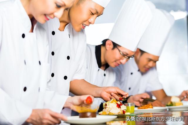 初中生上技校学什么(初中生上技校学什么专业最现实)