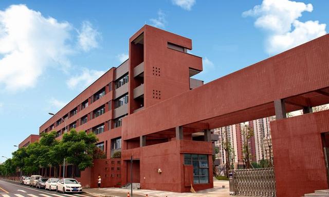 成都实用学校公办(成都二本公办学校有哪些)