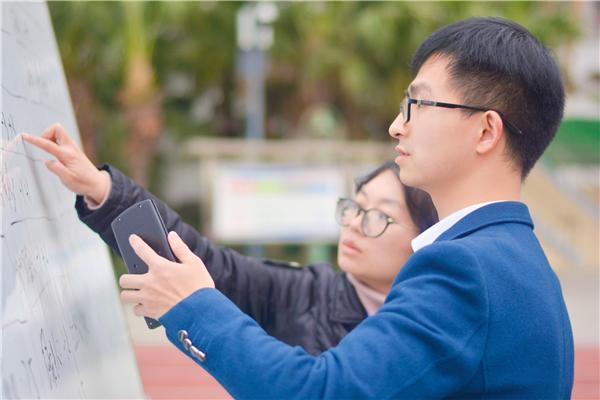 成都五冶高级技工学校龙泉校区(成都五冶高级技工学校)