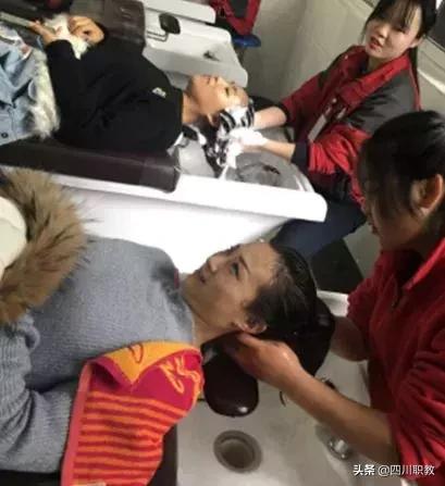 成都市市职业技术学校(成都市工业职业技术学校官网)