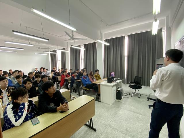 初中毕业能上电竞学校吗(初中毕业能上电大一年制中专)