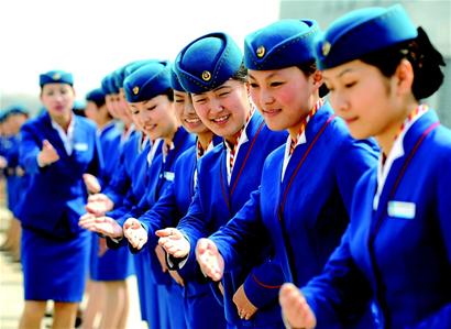 四川高铁乘务员学校学费(四川高铁乘务员招聘)