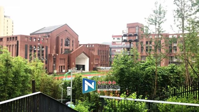 初中毕业生的学校(招收往届初中毕业生的学校)