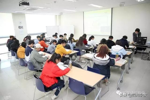 温江燎原职业技术学院怎么样(燎原职业学校宿舍照片)