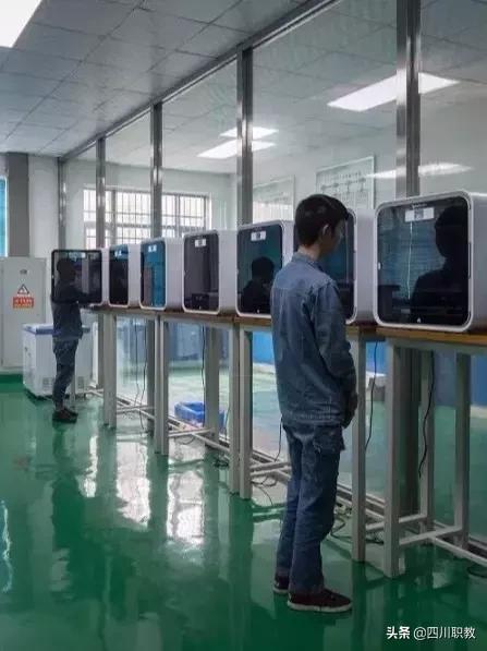 温江燎原职业技术学院怎么样(燎原职业学校宿舍照片)