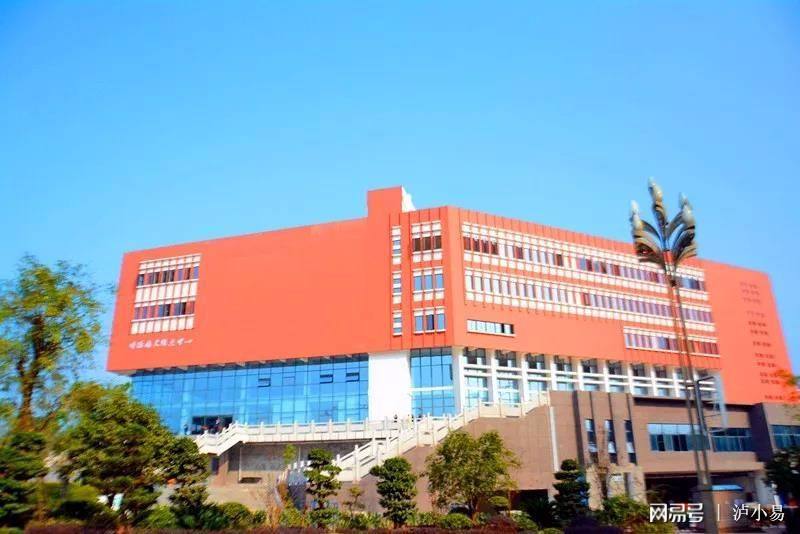 泸州公办职业学校有哪些(泸州职业学校)