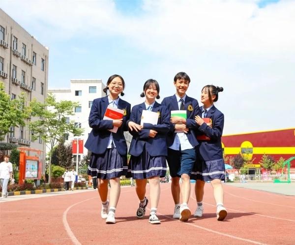 初中毕业读什么技术学校好(初中毕业读什么技校)