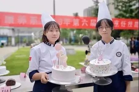 四川应用技术职业学院学费(四川应用技术学院地图)