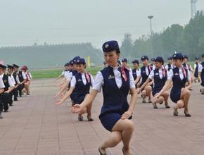 四川高铁乘务员学校哪个好(四川高铁乘务员招聘)