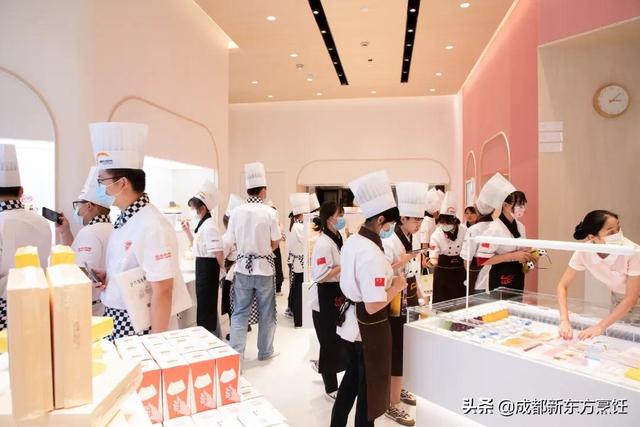 女孩初中毕业读什么学校(初中毕业读什么技术学校好)图3