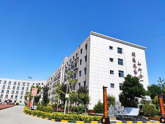 技校都有什么专业适合初中毕业(技校都有什么专业适合初中毕业男孩)
