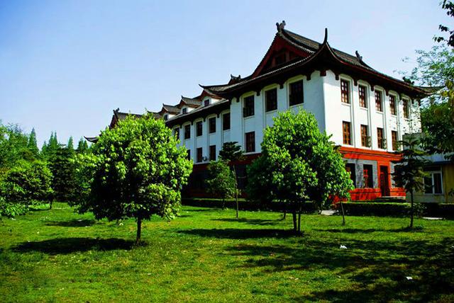 四川实用学校公办(大连舞蹈学校成都校区)图2