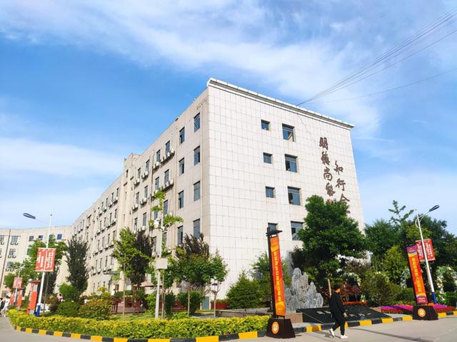 初中毕业去读什么学校(初中毕业读中医什么学校)