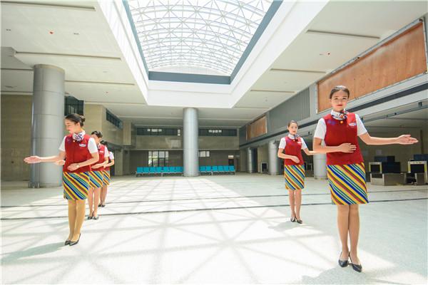 成都地勤专业学校(浙江航空专业哪个学校好)