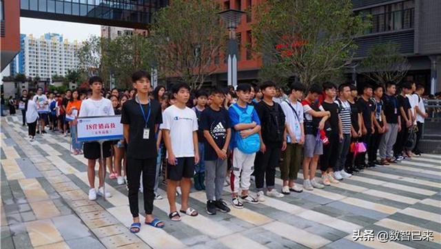 技校学费大概多少钱(上技校一年学费得的多少钱)