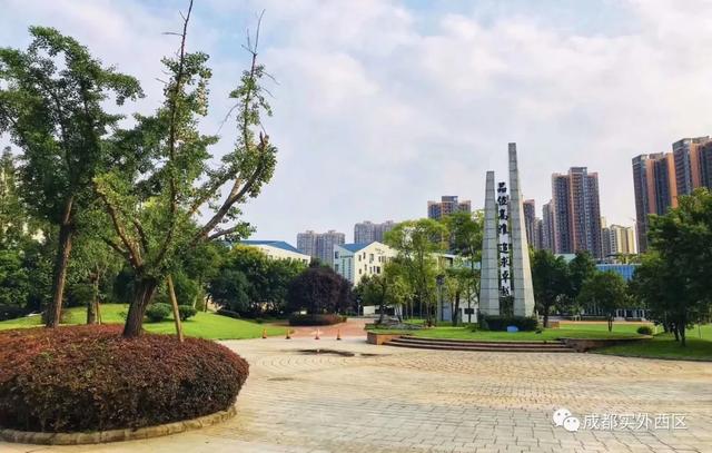 成都周边私立高中学校有哪些(成都市私立高中排名)