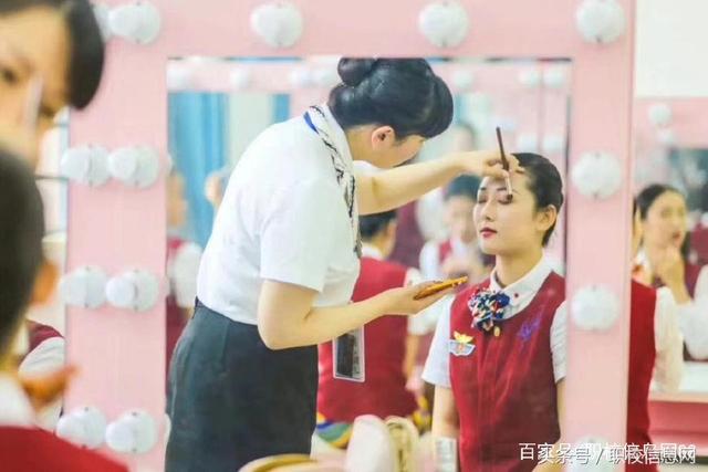 成都哪些航空学校(成都公立航空学校有哪些)